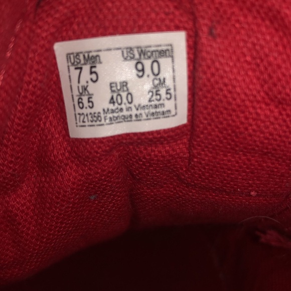 Vans Old School All red women’s 9 mens 7.5 - Picture 3 of 4